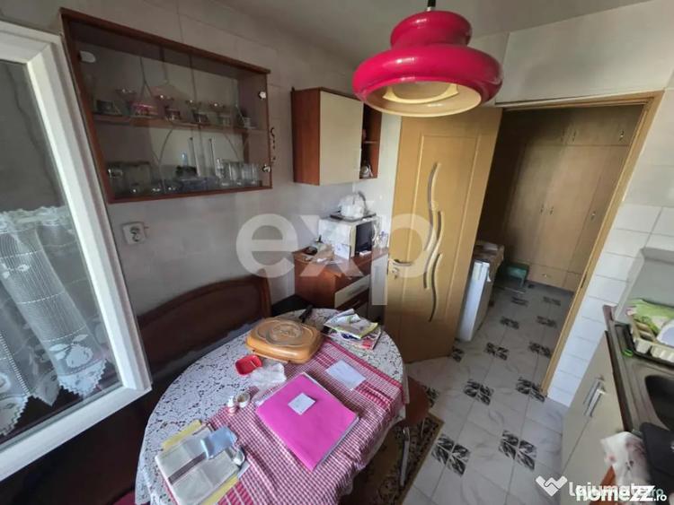 Apartament cu 2 camere decomandat în Rovine