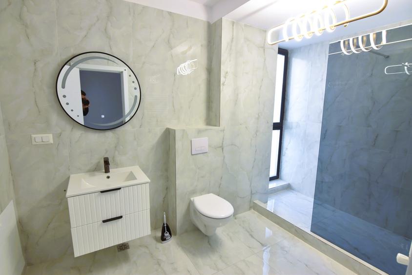 Casă individuală cu 4 camere cu Canalizare în Domnești