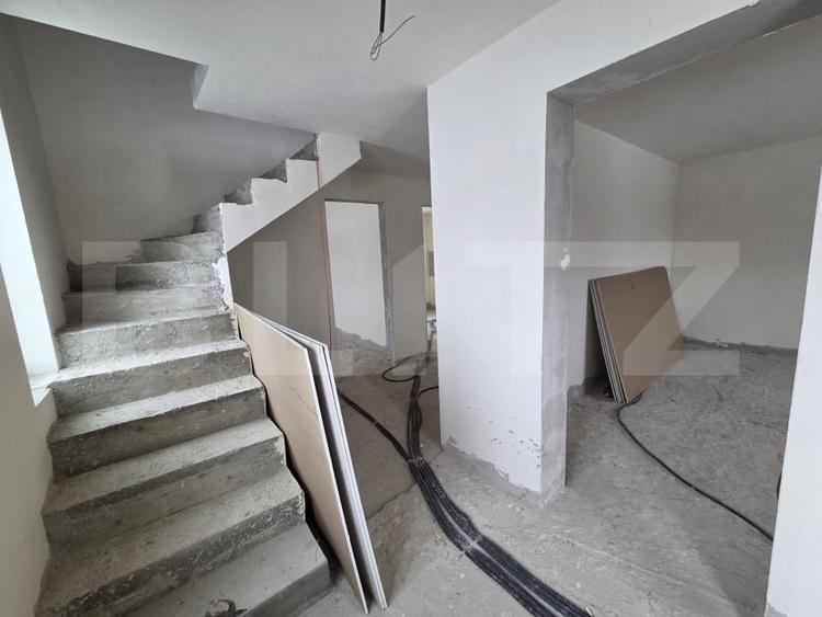Casă individuală cu 4 camere cu Canalizare în Gilău