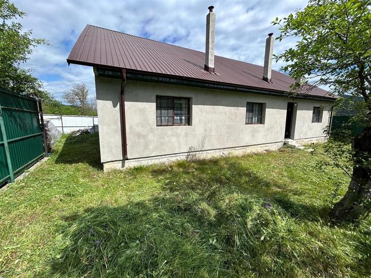 Casă individuală cu 6 camere cu Teren 3426 Mp în Vrâncioaia