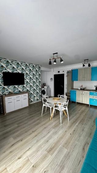 Apartament cu 2 camere semidecomandat, mobilat în Nord