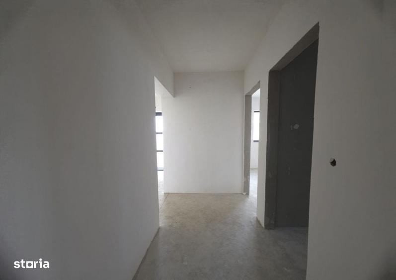 Casă cu 3 camere în Lazuri