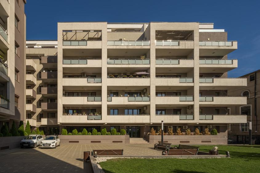 Apartament cu 2 camere semidecomandat, mobilat în Unirii