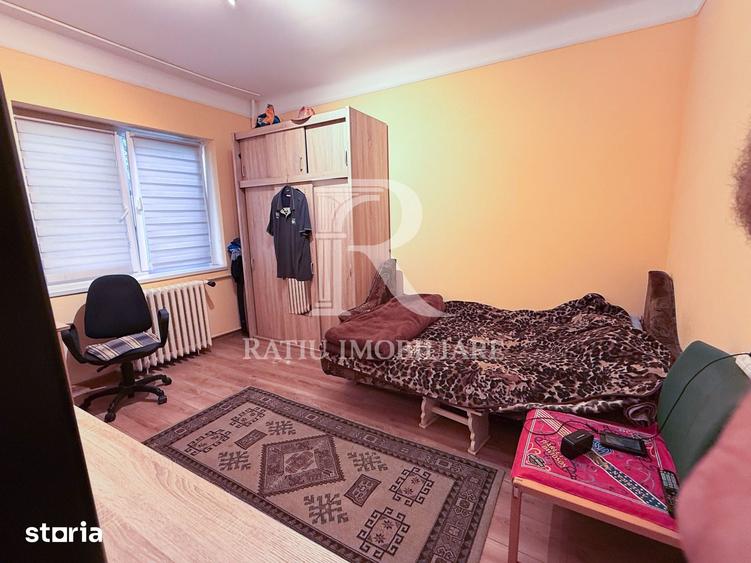 Casă cu 3 camere cu Teren 906 Mp în Central