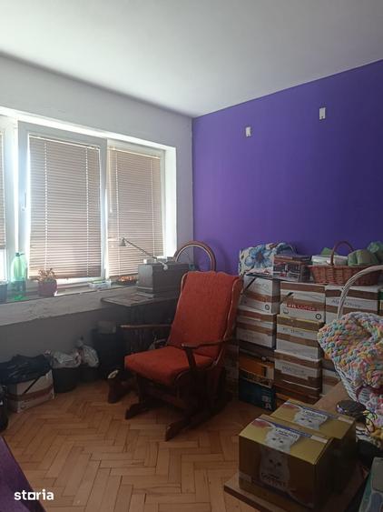 Apartament cu 3 camere în 1 Mai