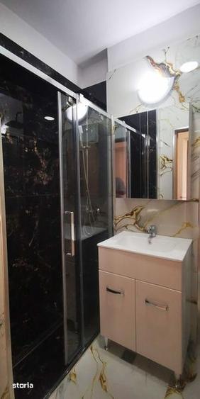 Apartament cu 3 camere decomandat în P-ța Unirii