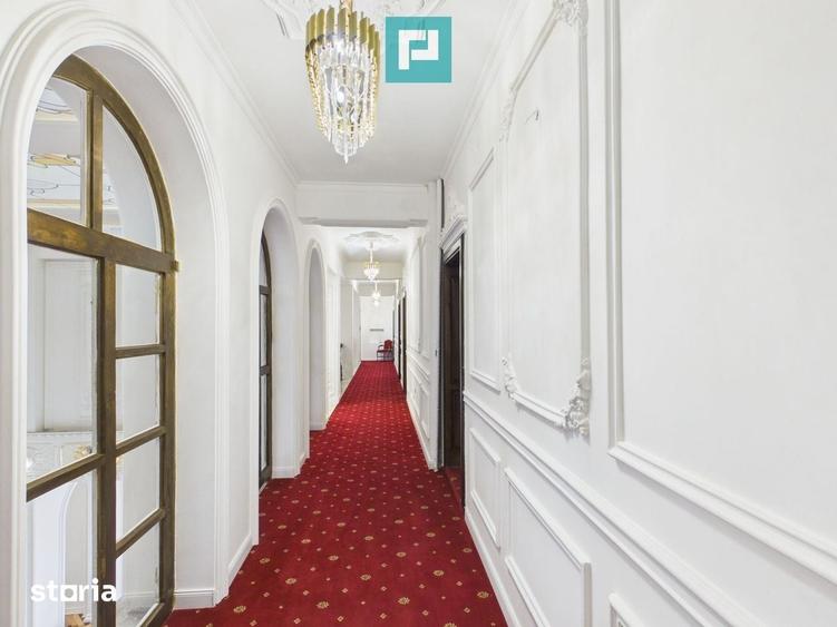 Casă cu Teren 4850 Mp în Central