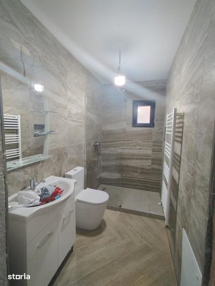 Casă cu 4 camere cu Teren 500 Mp în Blandiana