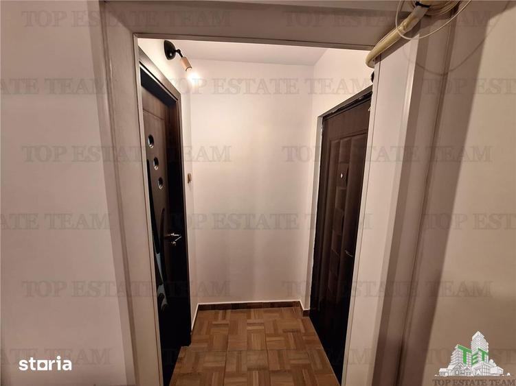 Apartament cu 3 camere decomandat în Obor