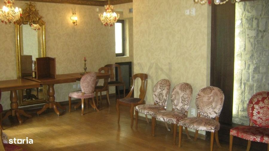 Casă cu 4 camere cu Teren 166 Mp în Cișmigiu