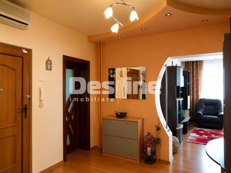 Apartament cu 3 camere decomandat, mobilat în Tipografilor