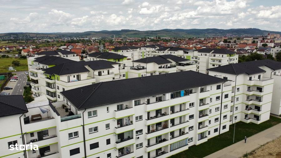 Apartament cu 3 camere decomandat în Tineretului