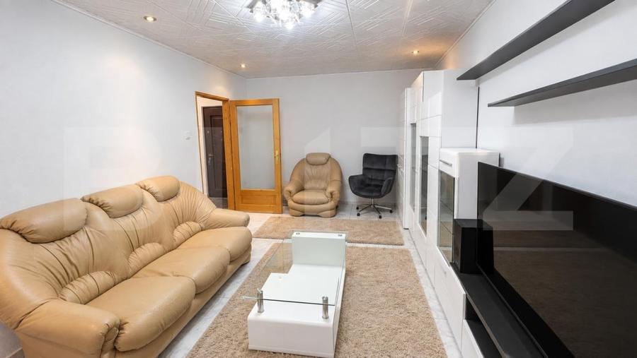 Apartament cu 2 camere decomandat, mobilat în Decebal