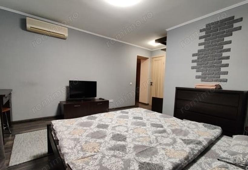 Garsonieră decomandată în Răcădău