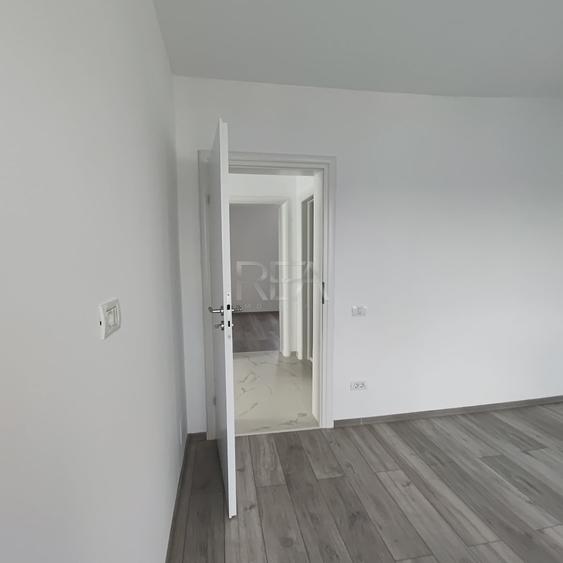 Casă individuală cu 5 camere cu Canalizare în Domnești