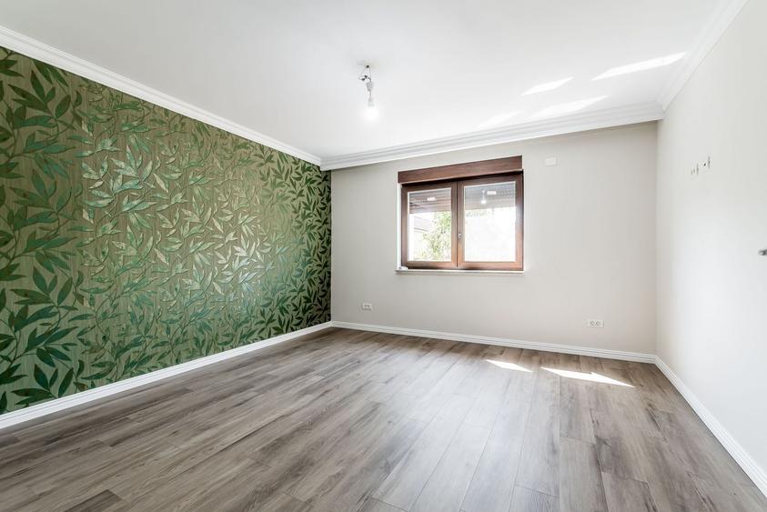 Casă individuală cu 4 camere cu Canalizare în Aradul Nou