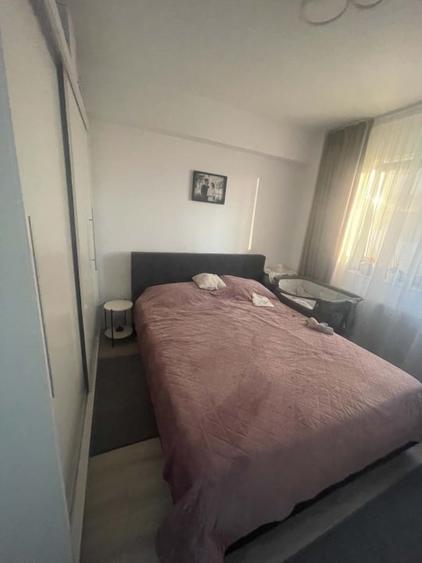 Apartament cu 2 camere decomandat, mobilat în Valea Adâncă