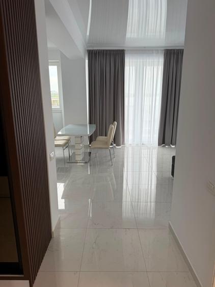 Apartament cu 4 camere decomandat în Sat Vacanță