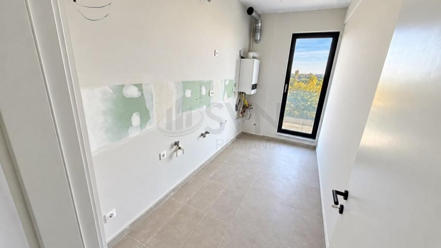 Apartament cu 3 camere decomandat în Băneasa