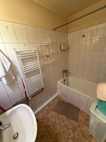 Apartament cu 3 camere semidecomandat în Take Ionescu