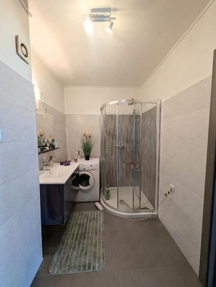 Apartament cu 2 camere, mobilat în Florești
