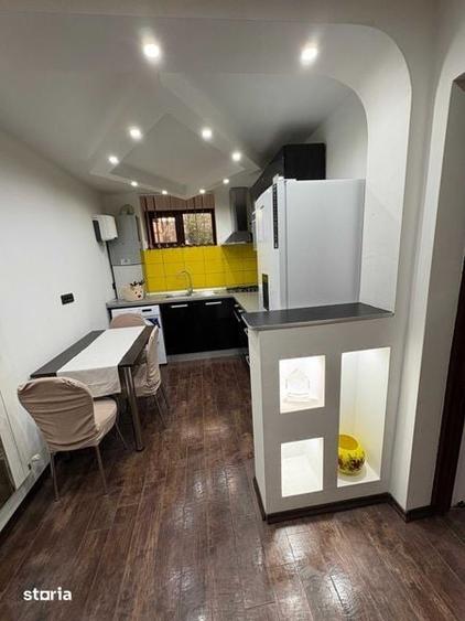 Apartament cu 3 camere semidecomandat în Tolstoi
