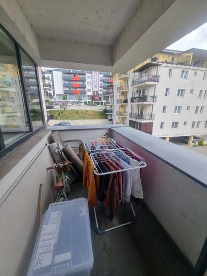 Apartament cu 2 camere semidecomandat, mobilat în Baciu