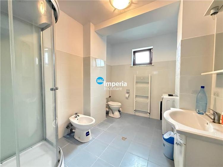 Apartament cu 2 camere decomandat în Aeroport