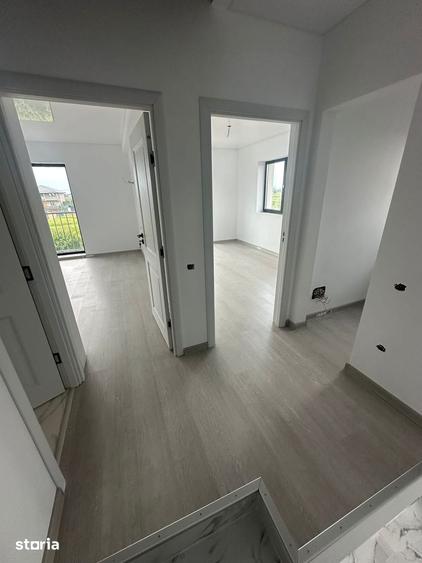 Casă cu 3 camere cu Teren 220 Mp în Central