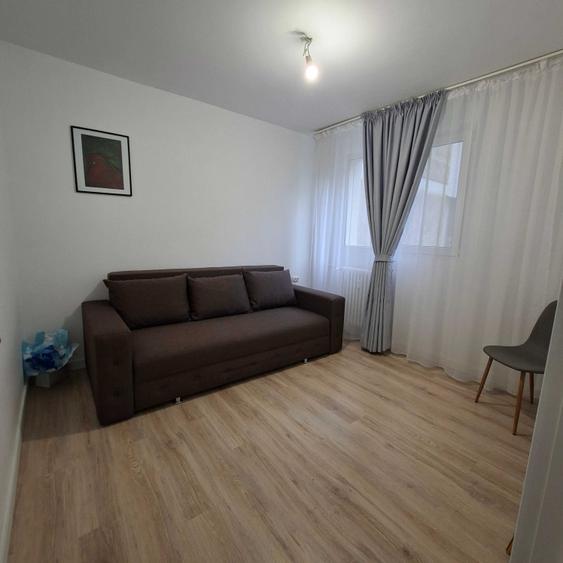 Apartament cu 3 camere în Drumul Taberei