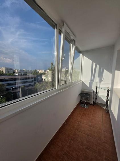 Apartament cu 2 camere decomandat în Basarabia