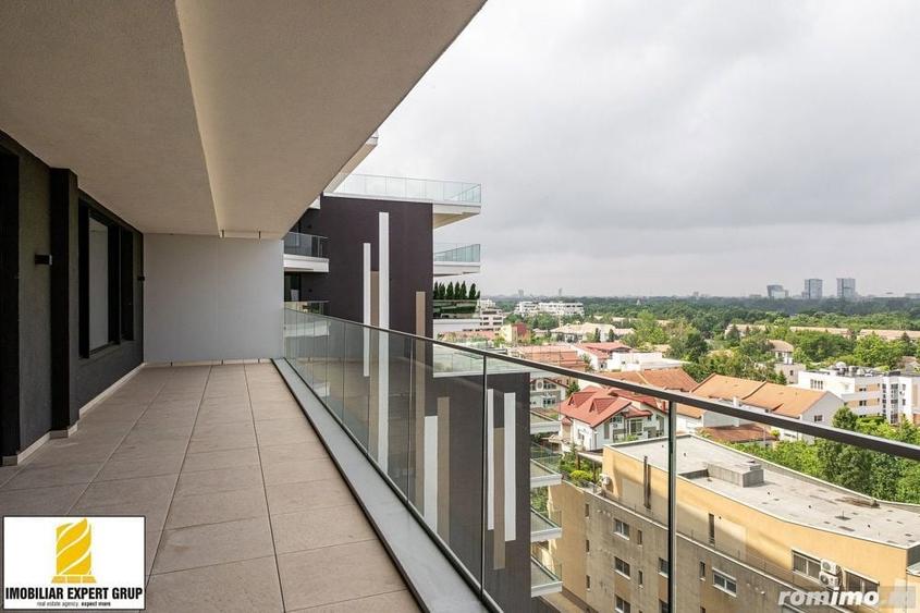 Apartament cu 6 camere decomandat în Herăstrău