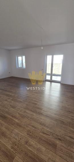 Apartament cu 3 camere decomandat în Remetea Mare
