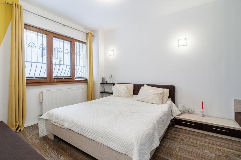 Apartament cu 4 camere semidecomandat, mobilat în Parcul Carol