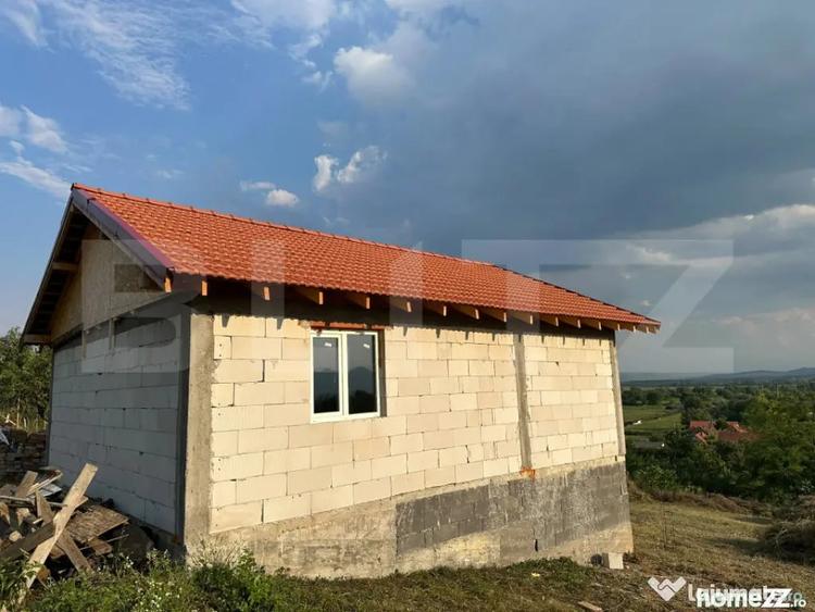 Casă cu 2 camere cu Teren 1400 Mp în Chimindia