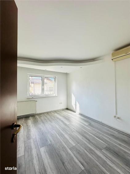 Casă cu 4 camere cu Teren 200 Mp în Iancu Nicolae