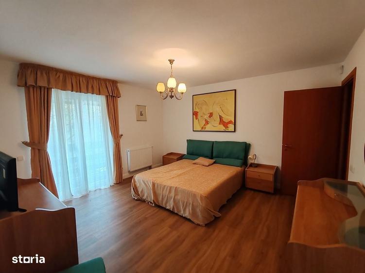 Casă cu 4 camere în Ostratu