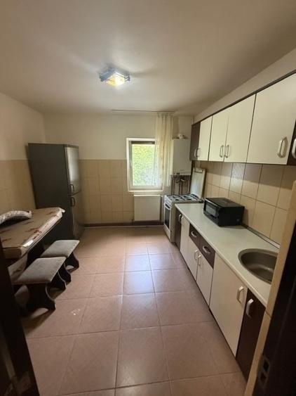 Apartament cu 2 camere decomandat în Gară