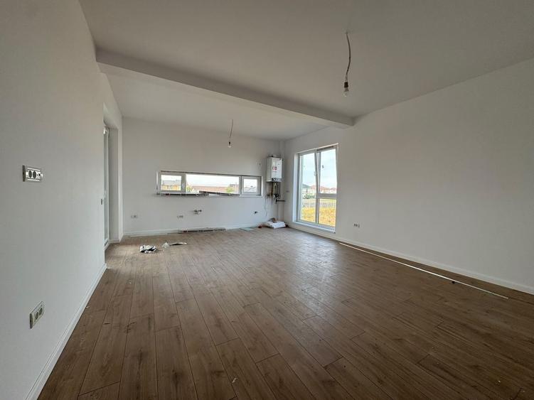 Apartament cu 3 camere decomandat în Moșnița Nouă