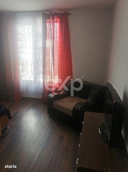 Casă cu 4 camere în Ungureni