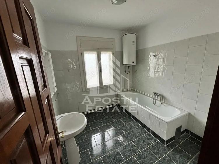Casă cu 4 camere cu Canalizare în Clocotici
