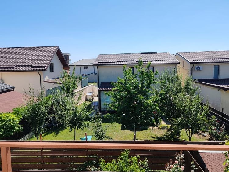 Casă cu 5 camere cu Teren 250 Mp în Cernica