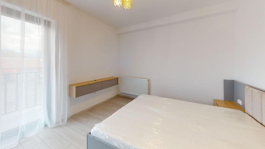 Apartament cu 3 camere decomandat în Periferie