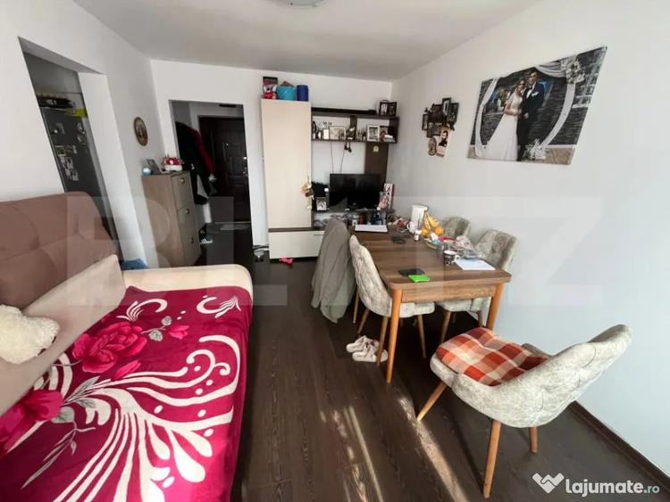 Apartament cu 2 camere semidecomandat în Central