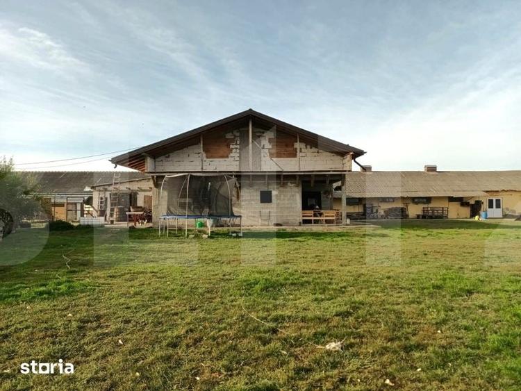 Casă cu 4 camere cu Teren 5500 Mp în Bălușeni