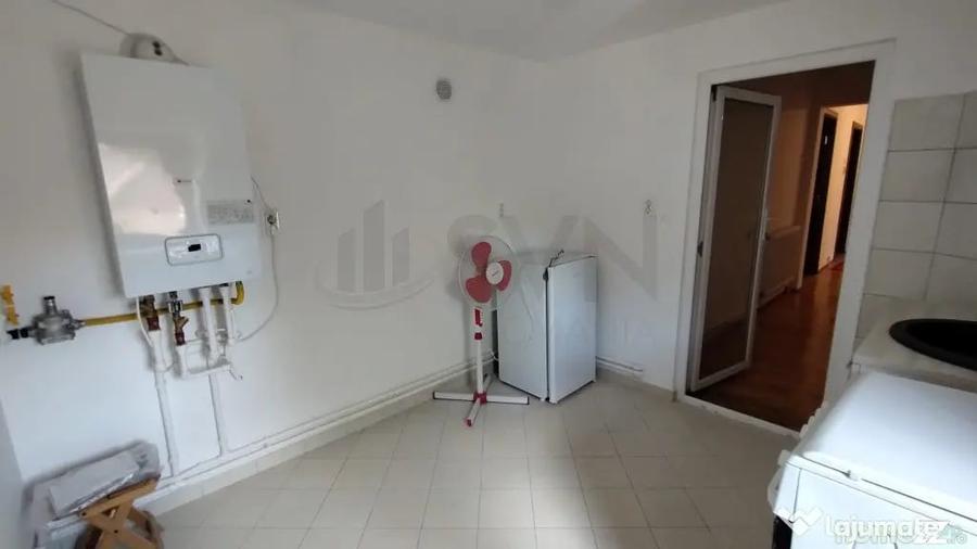 Apartament cu 3 camere decomandat în Capitale