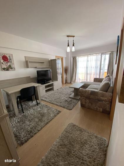 Apartament cu 2 camere semidecomandat în Central