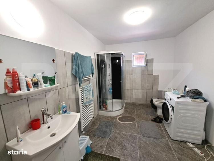 Casă cu 4 camere în Turcheș