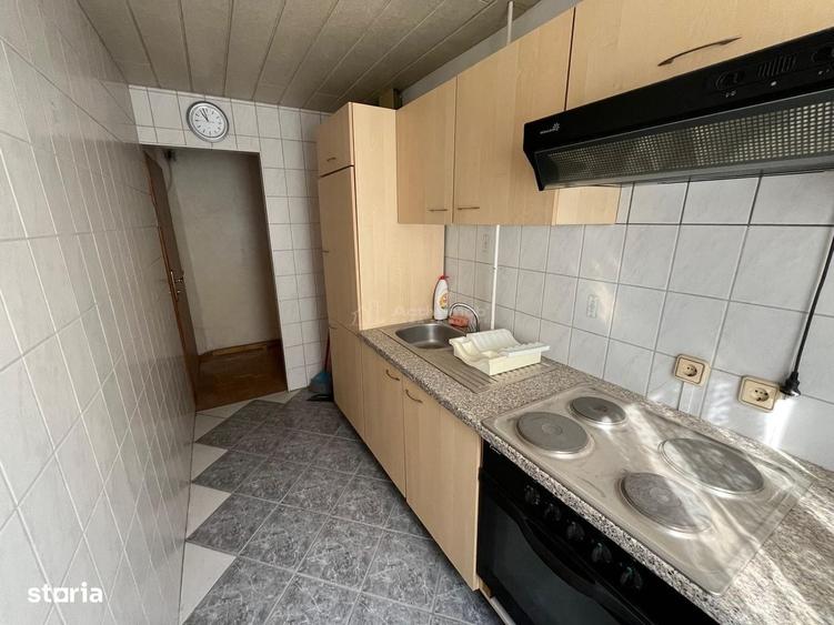Caransebes, 2 Camere Et., 1, Zona Nord - 4