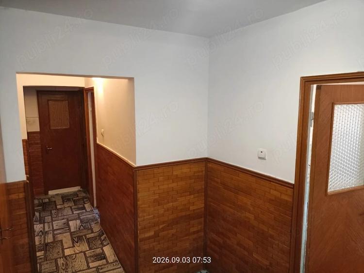 Apartament cu 3 camere decomandat în Vest